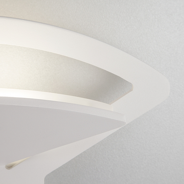 Настенный светильник Eurosvet Pavo Pavo LED белый (MRL LED 1009)