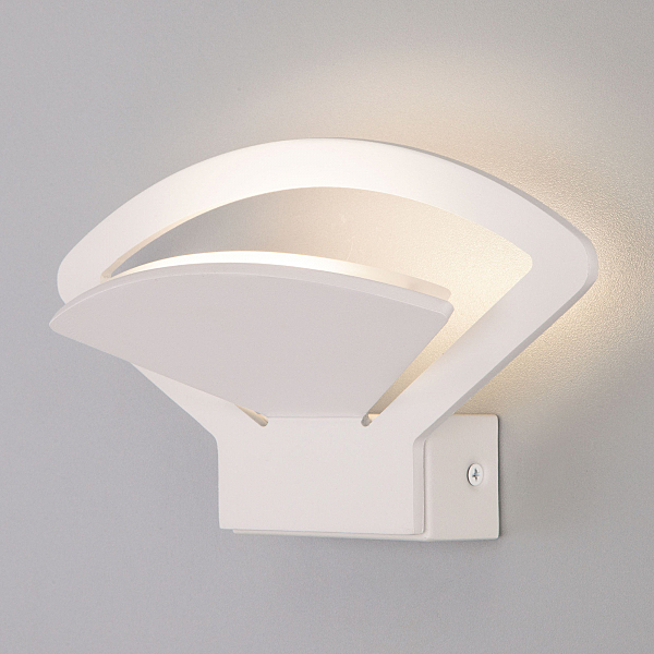 Настенный светильник Eurosvet Pavo Pavo LED белый (MRL LED 1009)