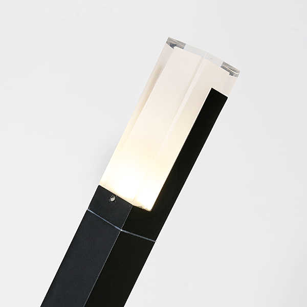 Уличный наземный светильник Favourite Pillar 2861-1F